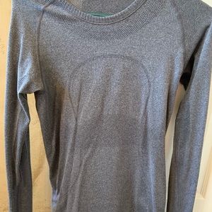 Lululemon shirt